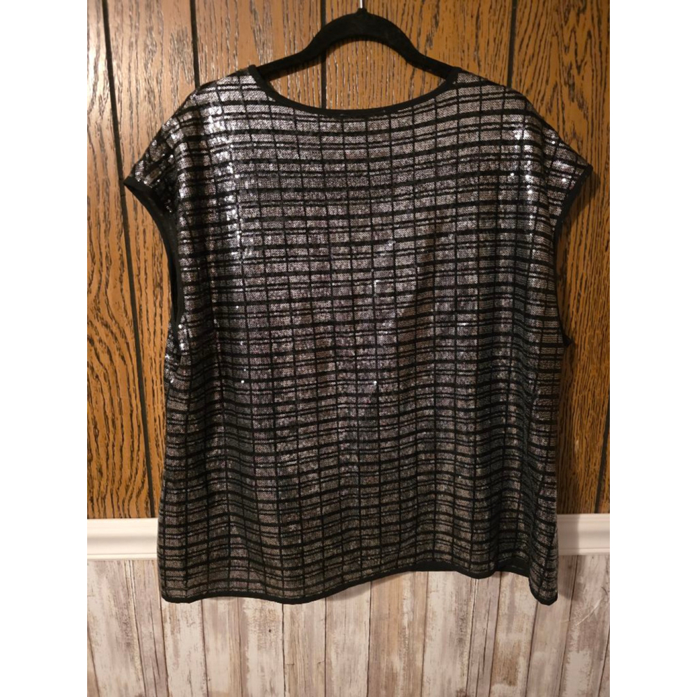 Women's Calvin Klein Plus 1X Black Silver Sequin Top NWOT - Picture 2 of 7